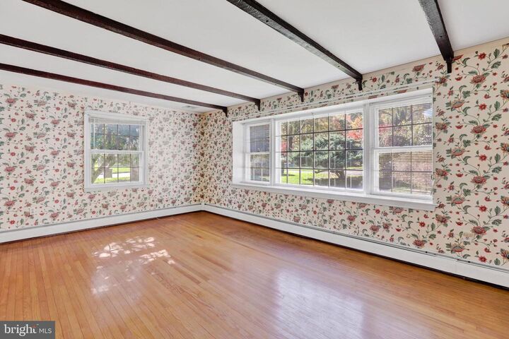 Property Photo: 25 Woodstock Drive PA 18940