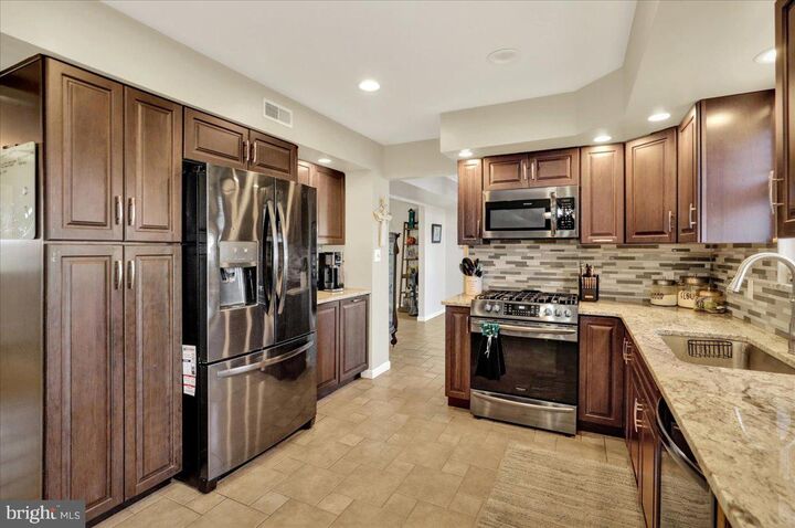 Property Photo:  48 Hickory Lane  PA 19506 