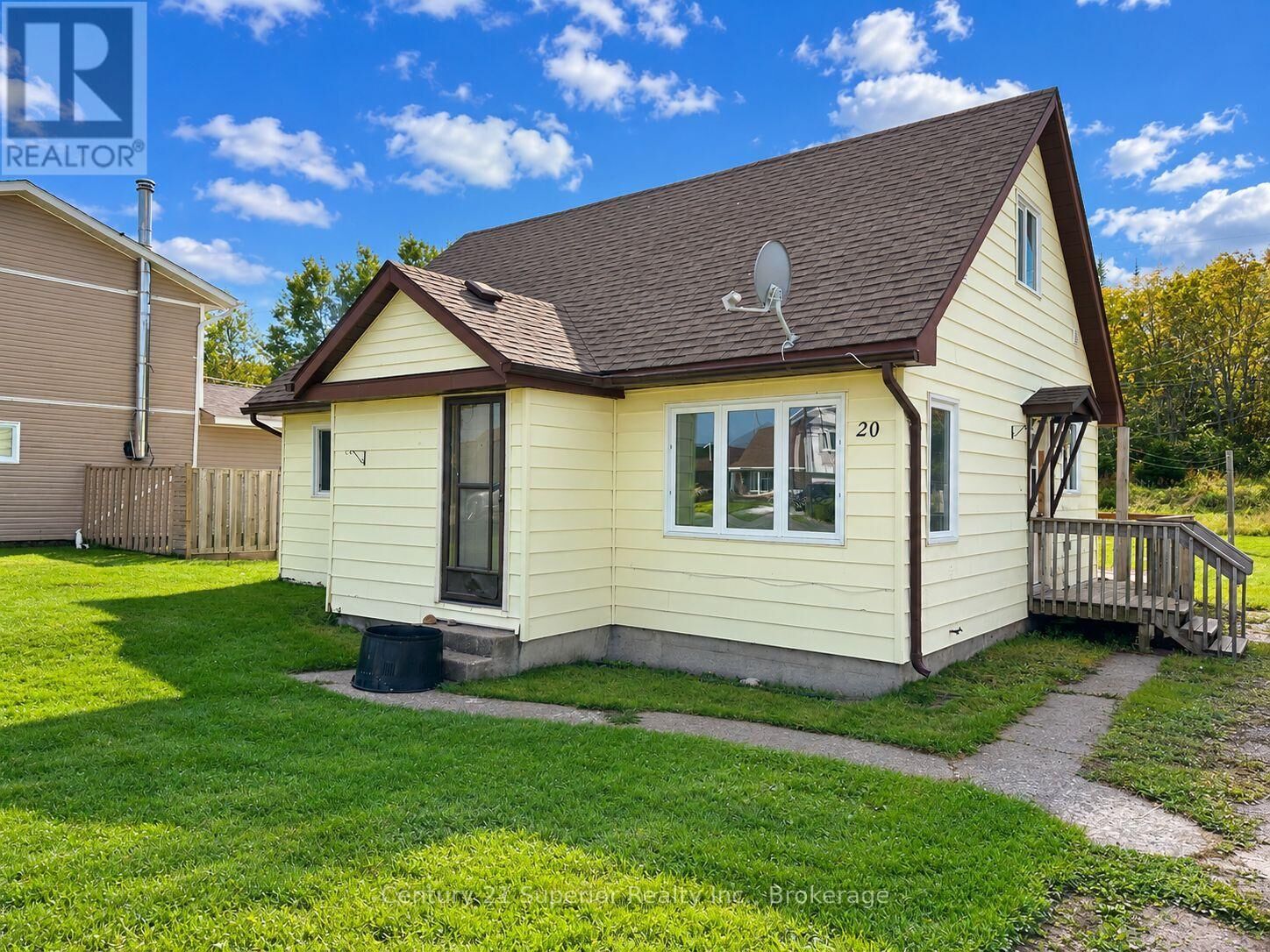 Property Photo:  20 Birch Crescent  ON P0T 2W0 