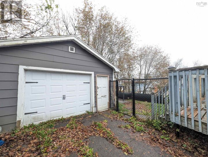 Property Photo:  9 Ettinger Hill  NS B0N 2H0 