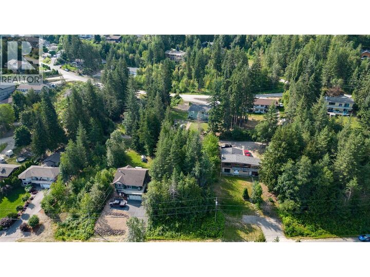 Property Photo:  2534 Centennial Drive  BC V0E 1H1 