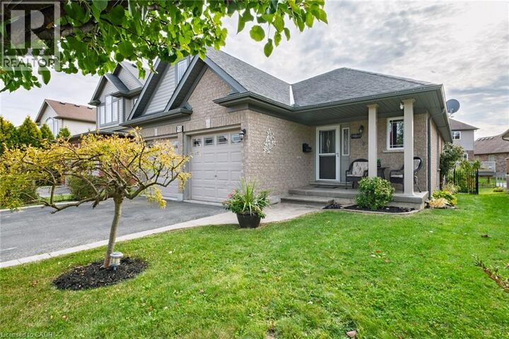 Property Photo:  98 Sanders Crescent  ON N4G 0B4 