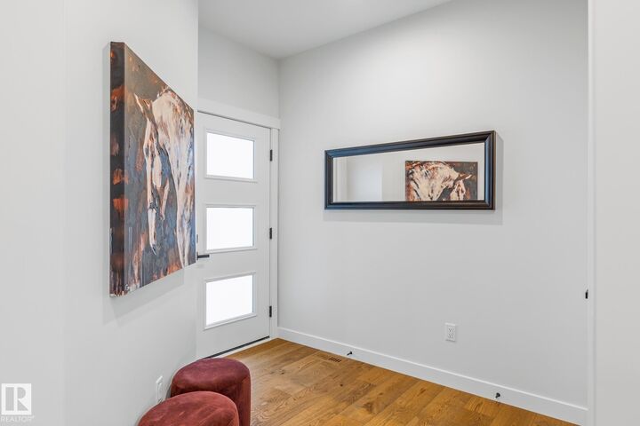 Property Photo:  5227 Schonsee Drive NW  AB T5Z 0M5 