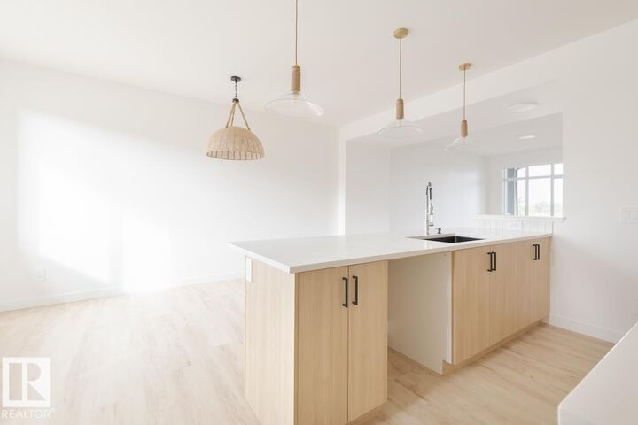 Property Photo:  184 Catria Point(E)  AB T8H 3B2 