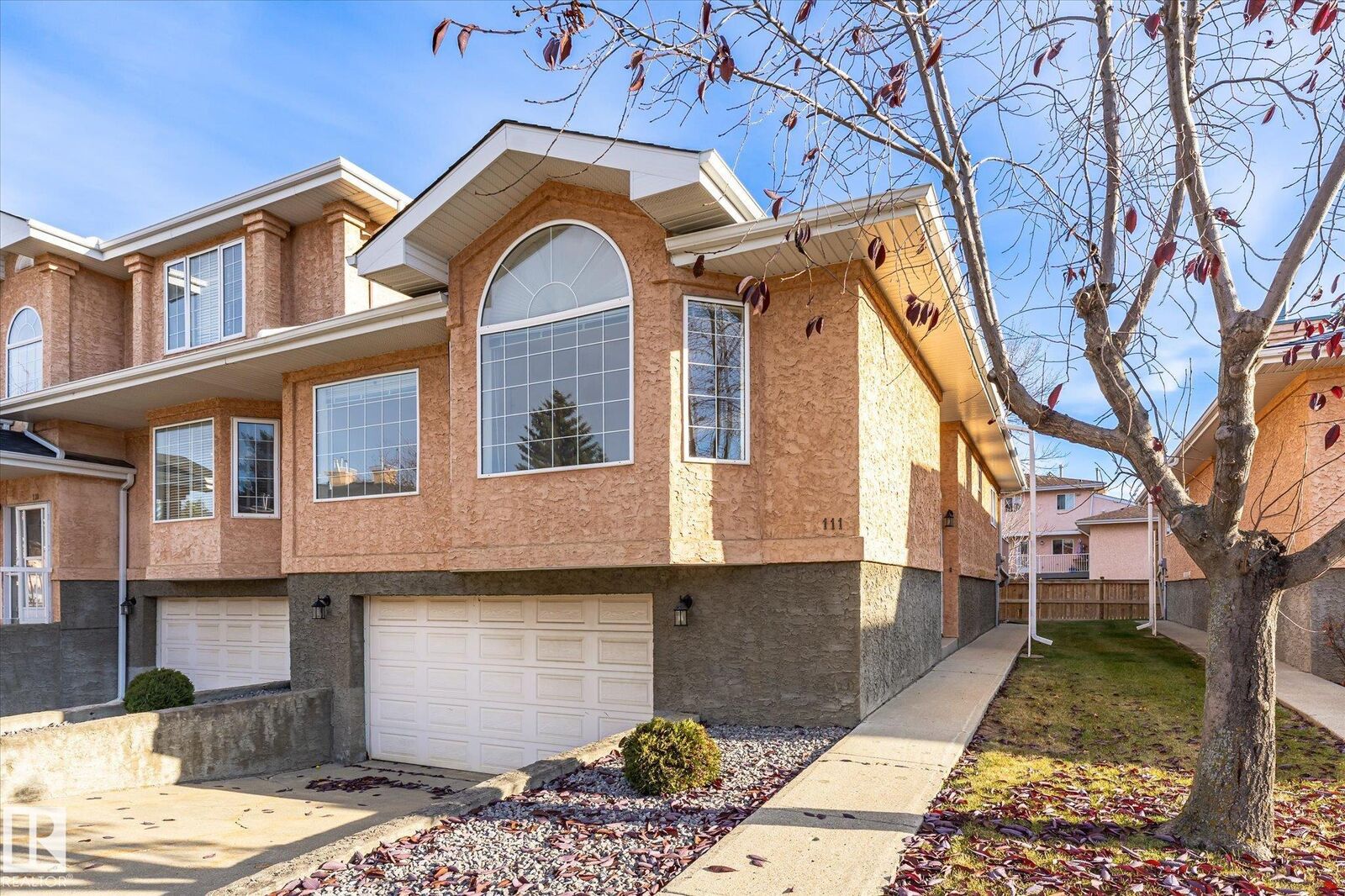 Property Photo:  11115 9 Ave NW 111  AB T6J 6Z1 