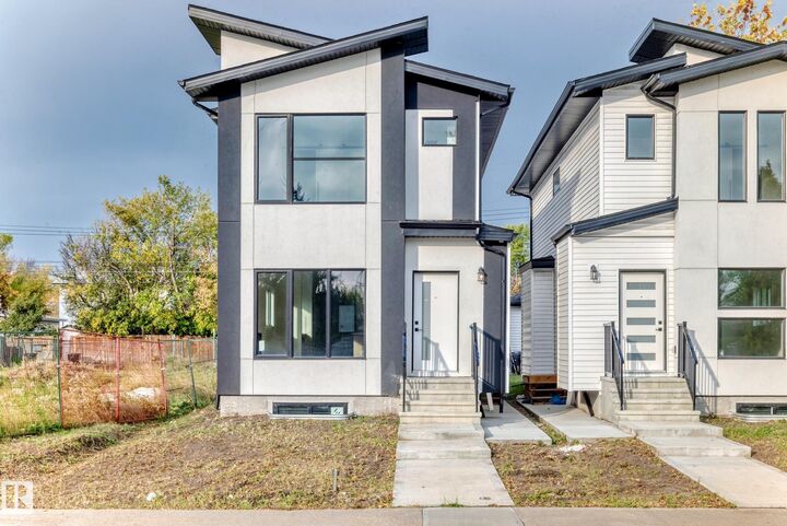 Property Photo:  10718 149 Street NW  AB T5P 1M2 