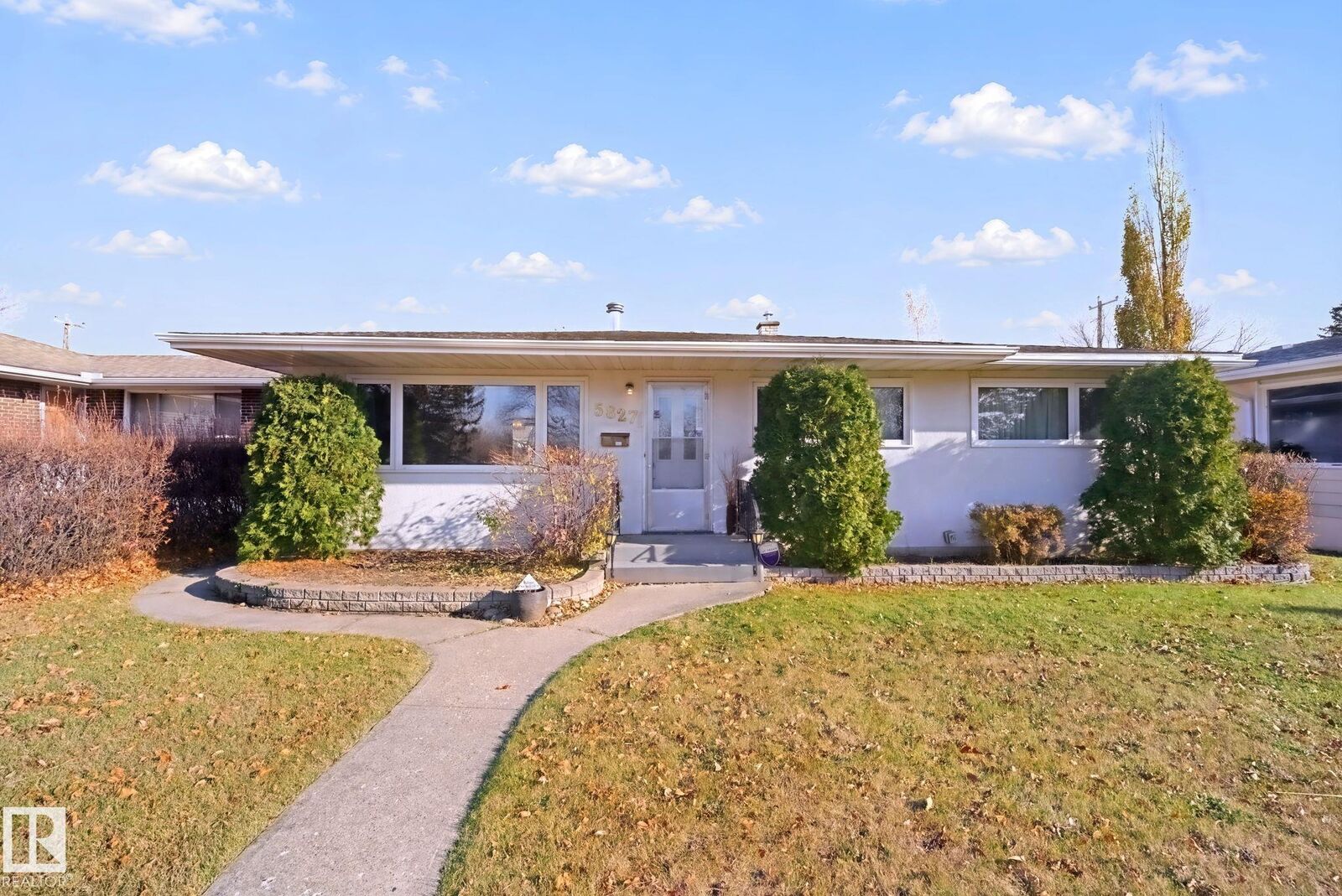 Property Photo: 5827 115 Street NW AB T6H 3P6