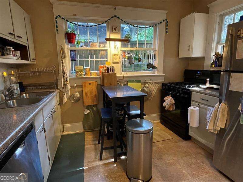 Property Photo:  132 Huron Street 2  GA 30030 