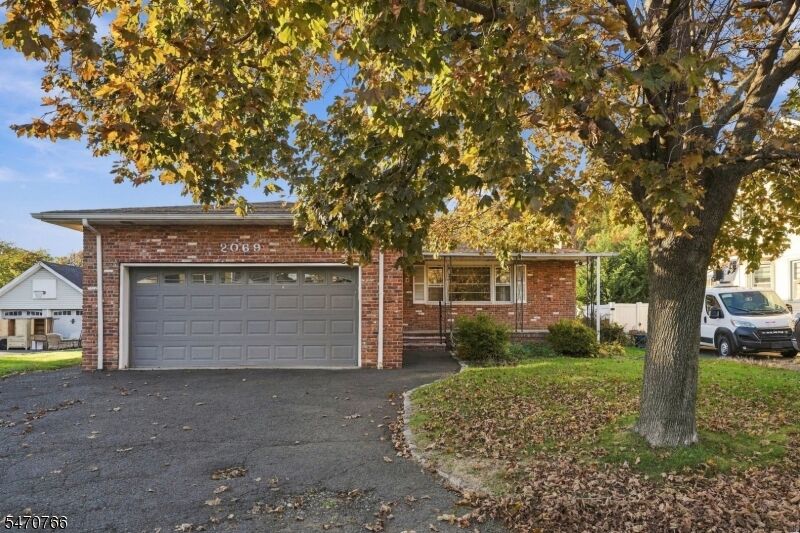 Property Photo:  2069 Prospect Ave  NJ 07076 