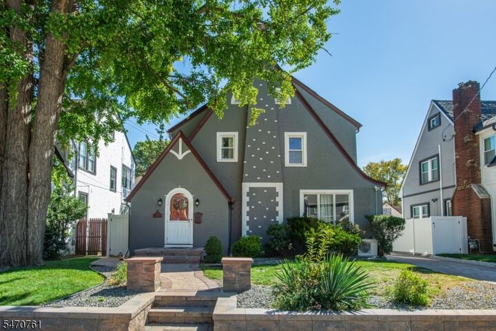 Property Photo:  723 Bryant St  NJ 07065 