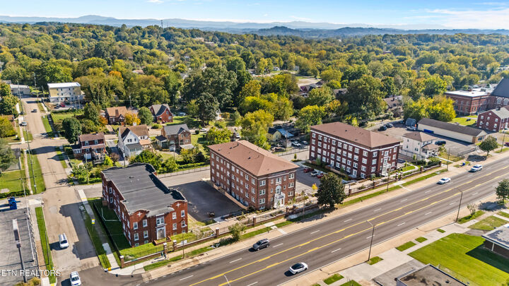 Property Photo:  2724 E Magnolia Ave 405  TN 37914 