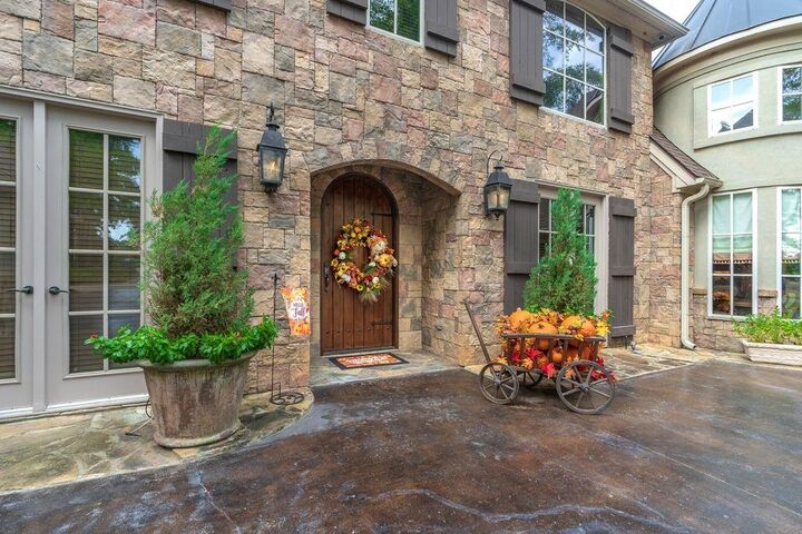 Property Photo: 2003 Fairway Lane TX 75672
