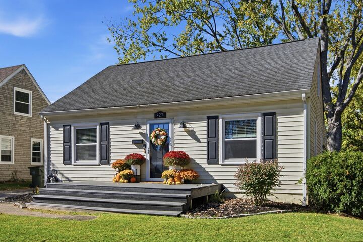 Property Photo: 827 Henry Clay Boulevard KY 40505