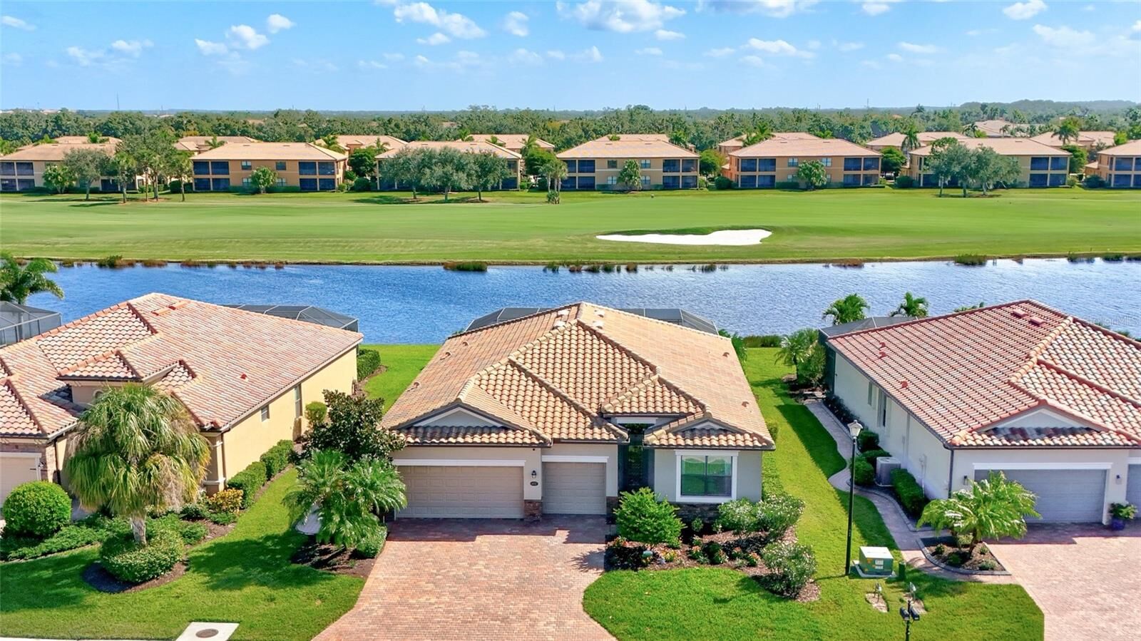 Property Photo: 6832 Wild Lake Terrace FL 34212