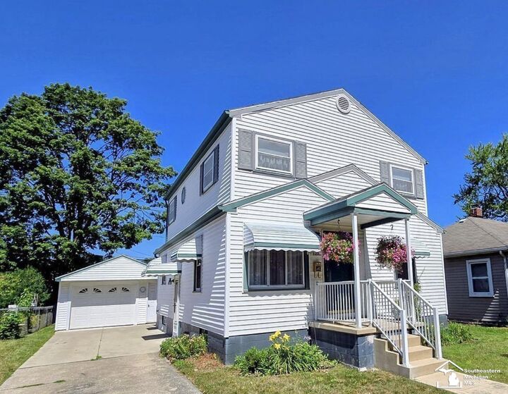 Property Photo: 1203 Bentley Drive MI 48162