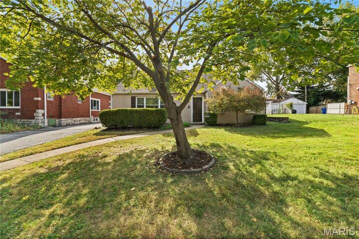 Property Photo: 7324 Ahern Avenue MO 63130