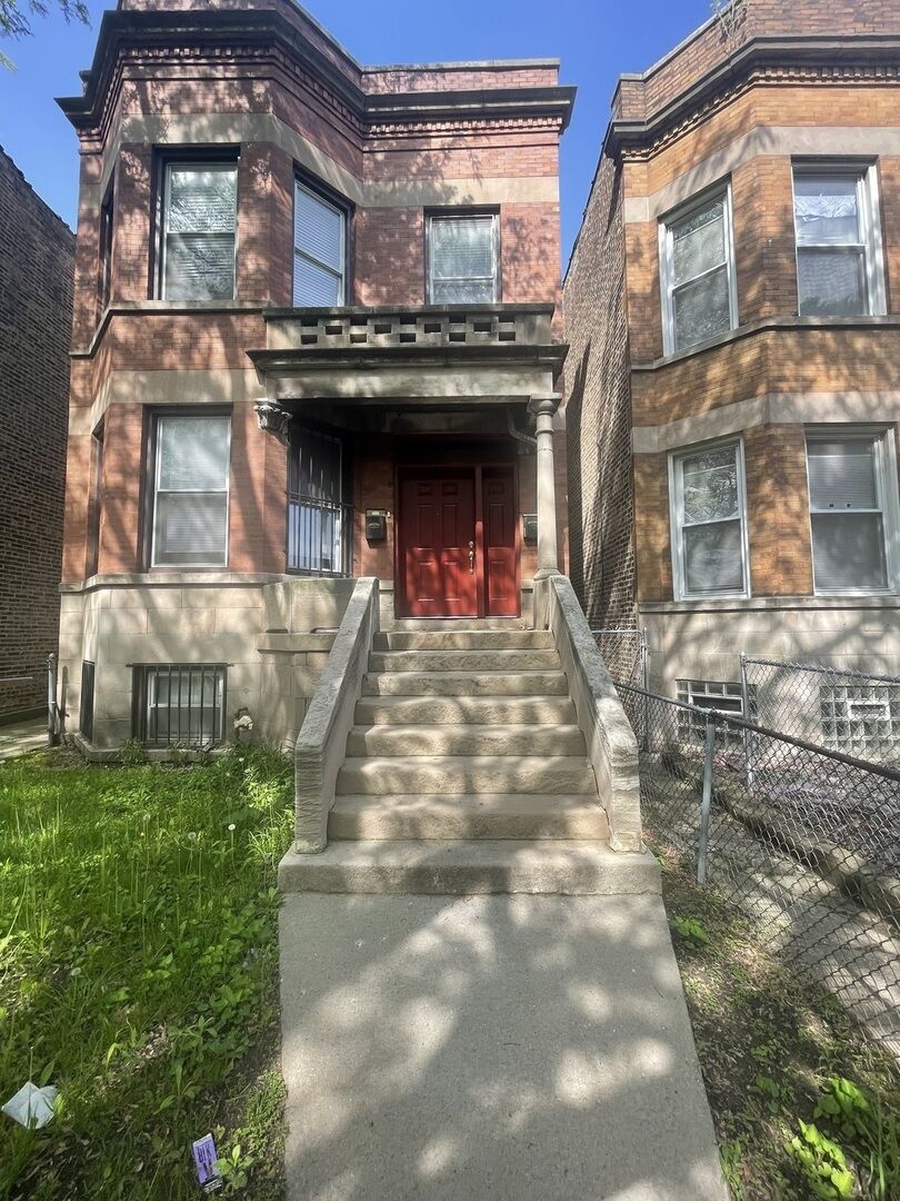 Property Photo: 7346 S Yale Avenue IL 60621