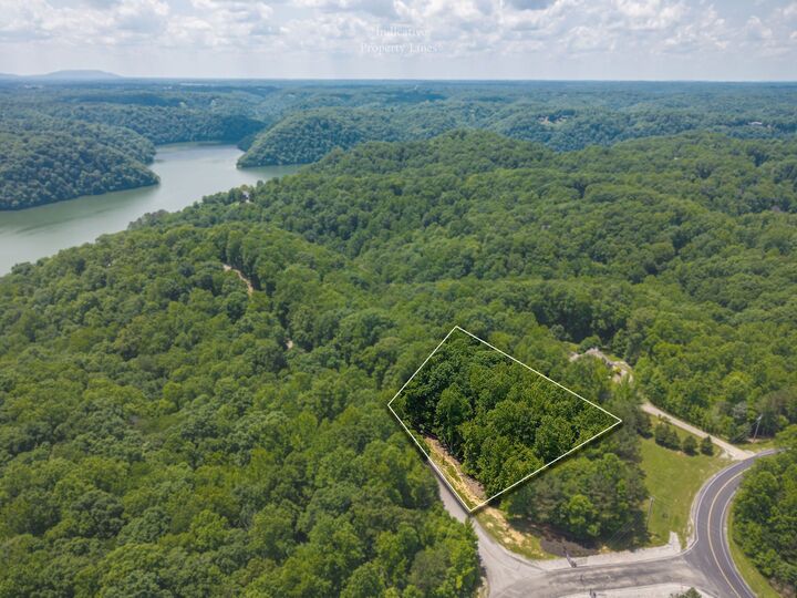 Property Photo: 0 Hidden Pointe Ln TN 38583