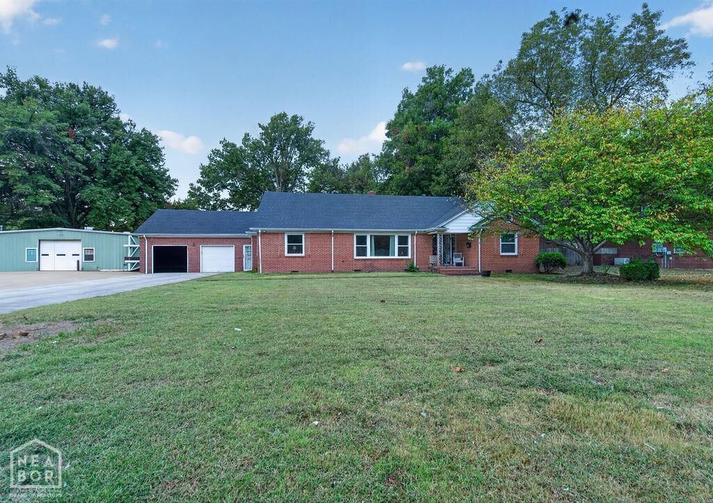 Property Photo:  1107 N 6th Street  AR 72315 