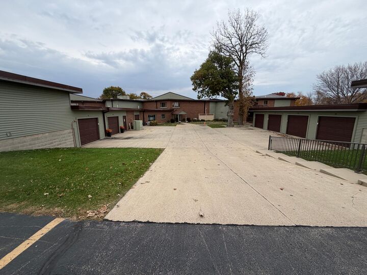 Property Photo:  808 Lake Chapeau Drive #102  MN 56007 