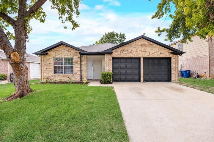 Property Photo:  7127 Larkin Drive  TX 75227 