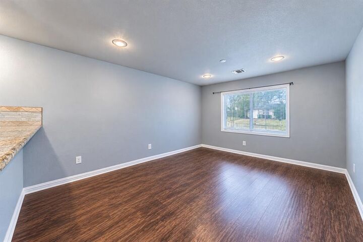 Property Photo: 504 Lynda Lane TX 76010