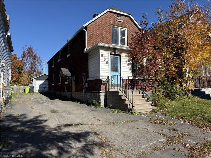 Property Photo:  660 Queen Street  ON P6A 1A9 
