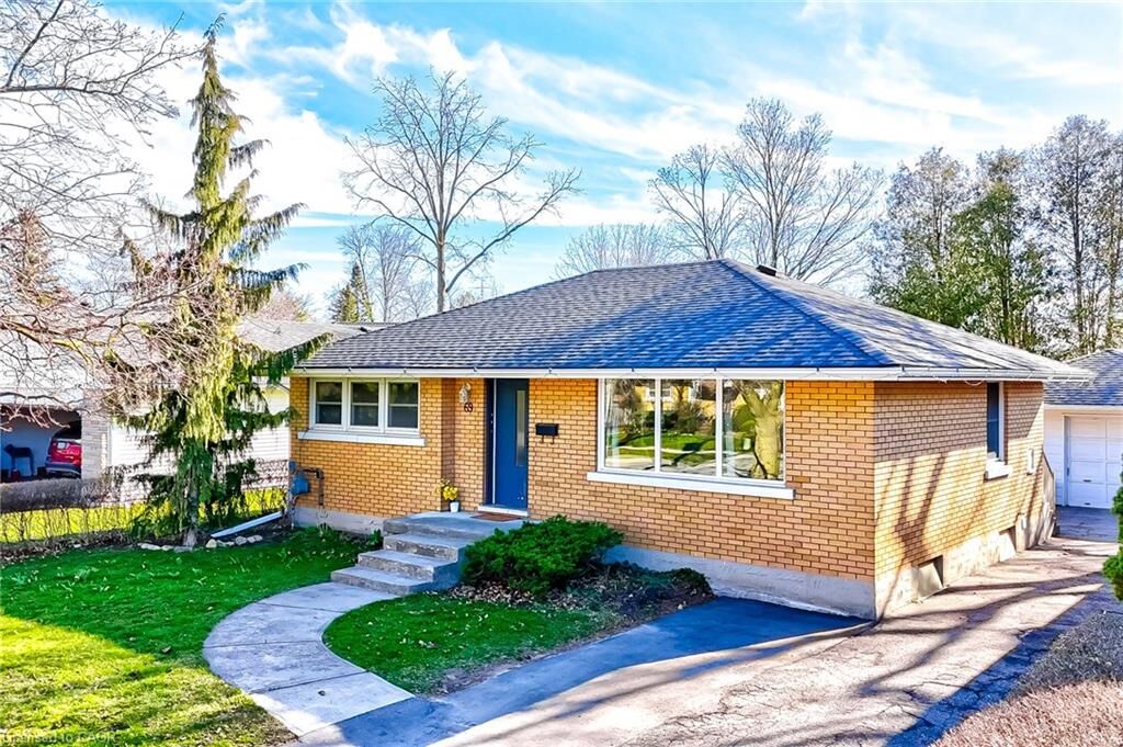 Property Photo: 69 Maywood Road Upper ON N2C 2A2