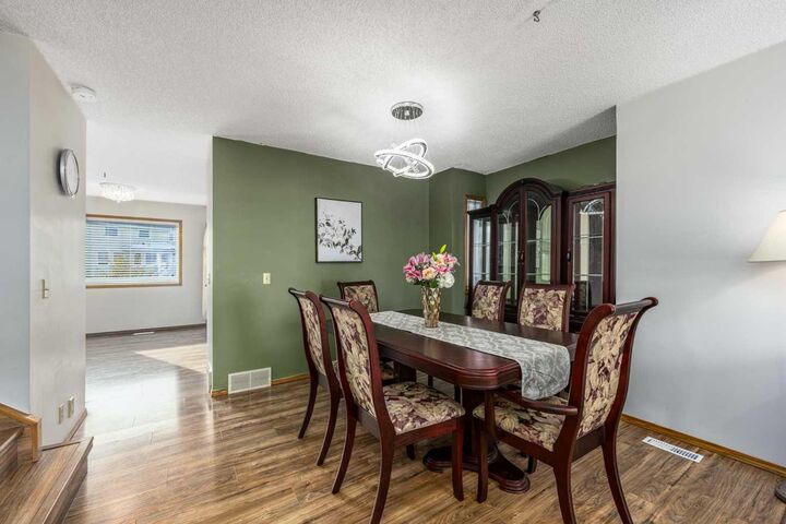 Property Photo:  509 Hawkstone Drive NW  AB T3G 3R2 