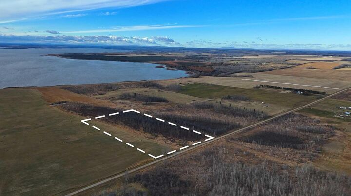Property Photo:  54014 Range Road 93  AB T0E 2M0 
