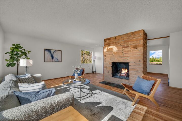 Property Photo: 6214 S 117th Place WA 98178