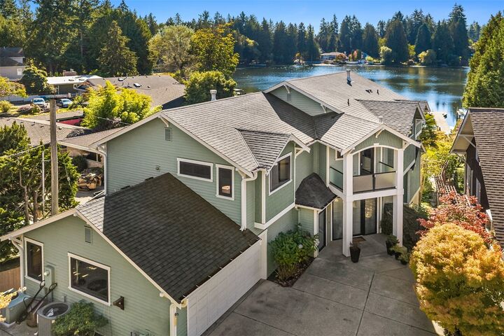 Property Photo:  2155 N 128th Street C  WA 98133 