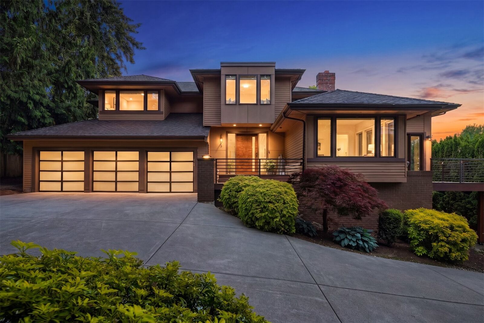 Property Photo: 7842 NE 10th Street WA 98039