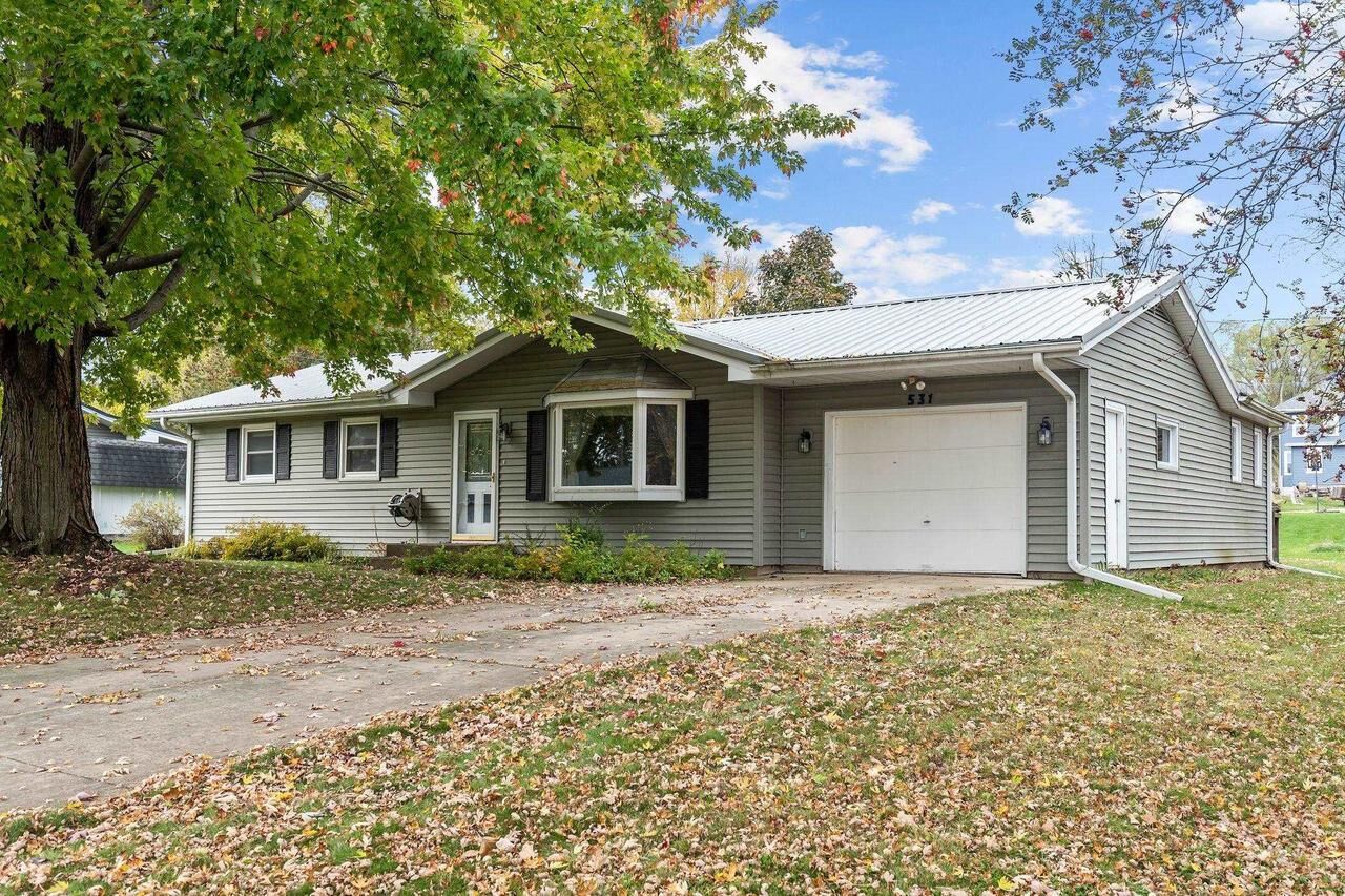 Property Photo:  531 Sunrise Lane  WI 53946 