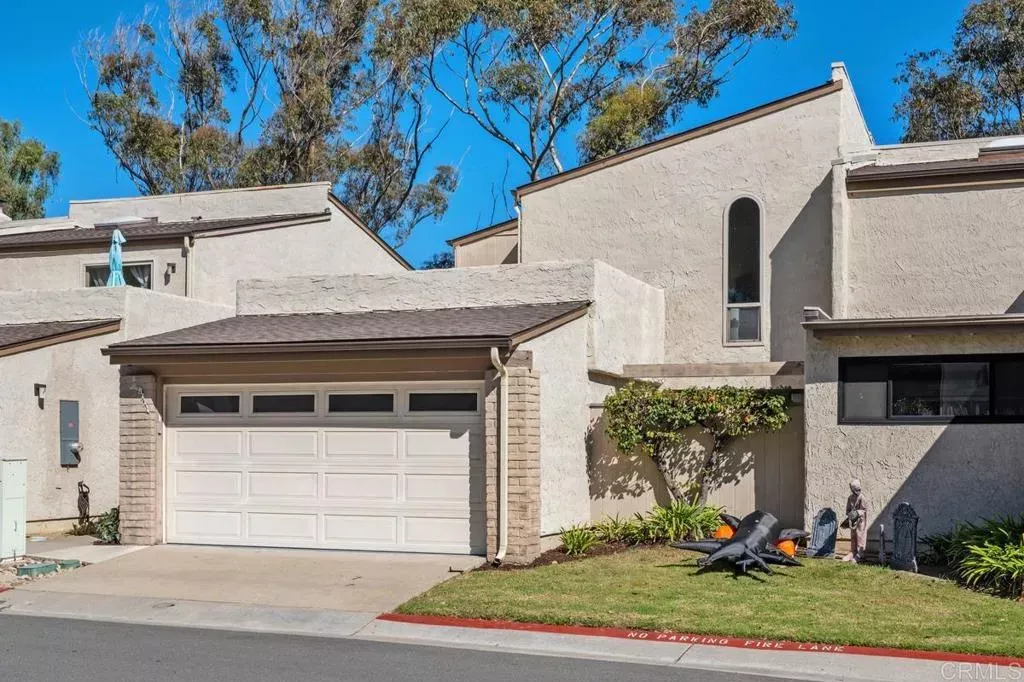 Property Photo: 8771 Caminito Sueno CA 92037
