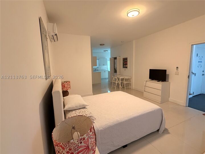 Property Photo: 1510 Drexel Ave 2 FL 33139