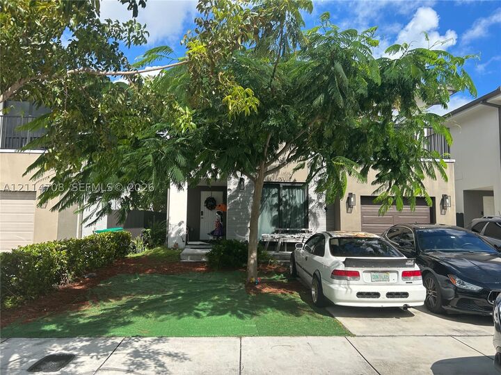 Property Photo:  1160 NW 1st St  FL 33034 