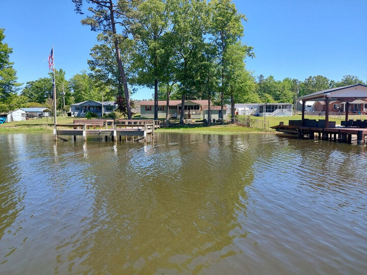 Property Photo:  1504 Wyboo Avenue  SC 29102 
