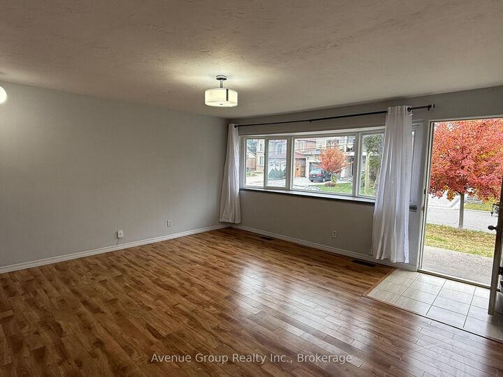 Property Photo:  21 Bellbrook Road  ON M1S 1K1 