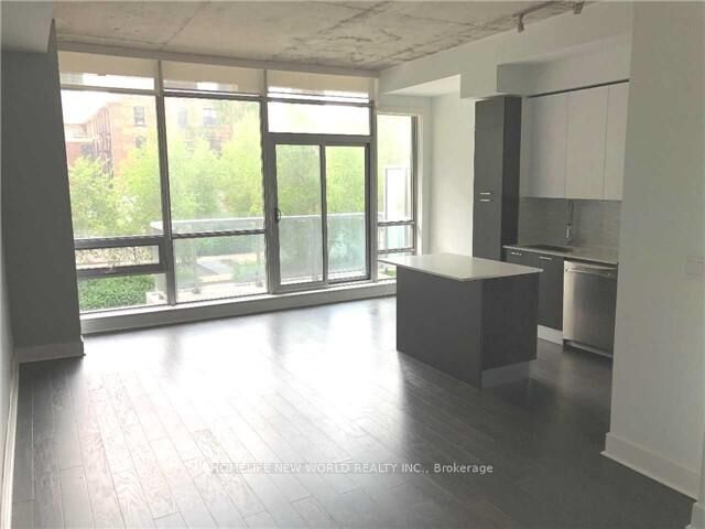 Property Photo:  399 Adelaide Street W 211  ON M5V 1S4 