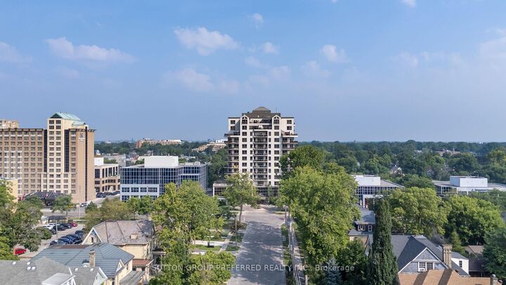 Property Photo:  250 Pall Mall Street 605  ON N6A 6K3 