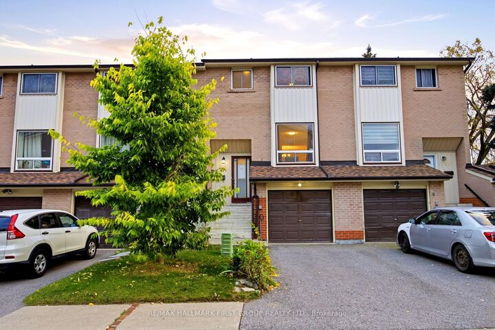 Photo de la propriété:  41 Collinsgrove Road 196  ON M1E 4Z1 