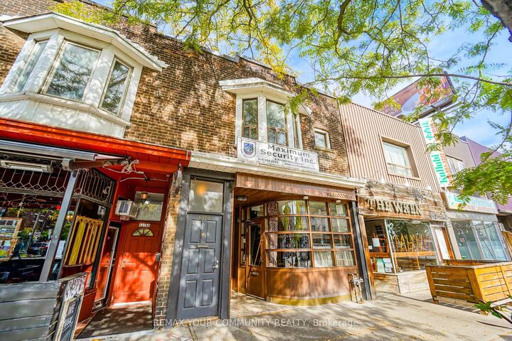 Property Photo:  1378 Danforth Avenue Room 3  ON M4J 3V9 