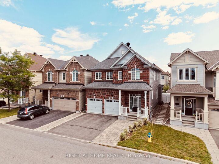 Property Photo:  209 Rivertree Street  ON K2M 0J4 