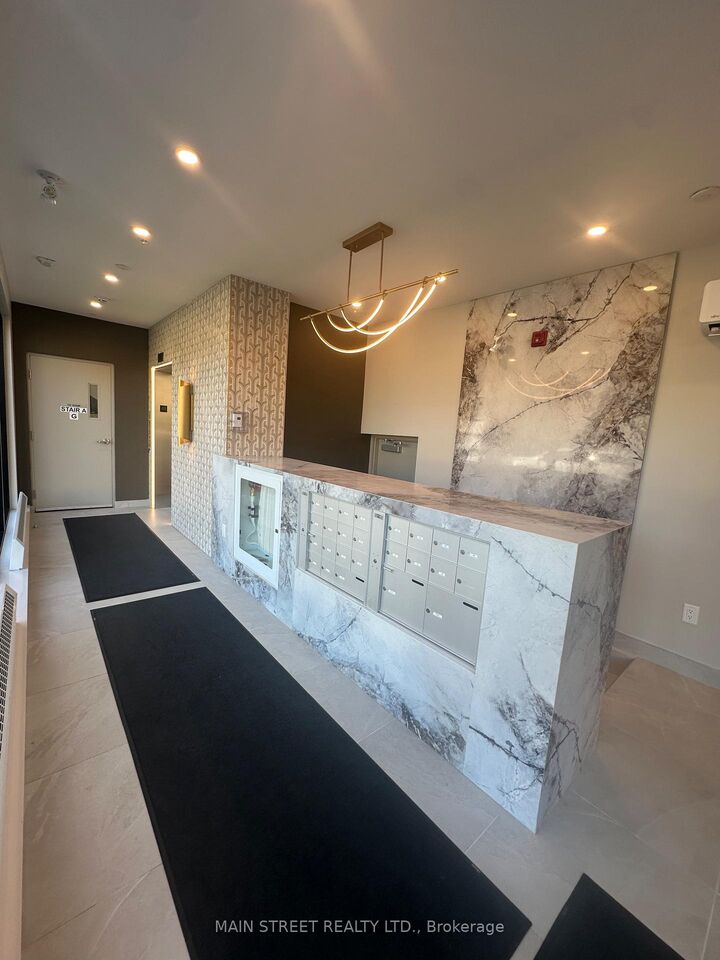 Property Photo:  52 Prospect Street 407  ON L3Y 3S9 