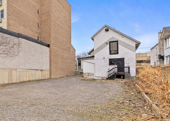 Property Photo: 196 King Street ON L2R 3J7
