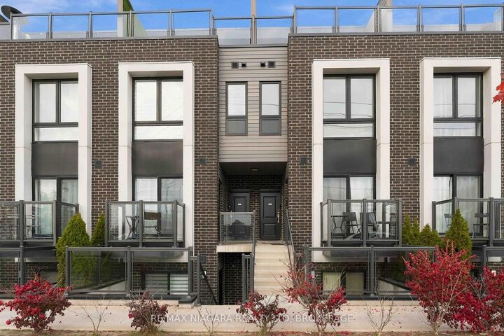 Property Photo: 6065 McLeod Road 310 ON L2G 0Z7