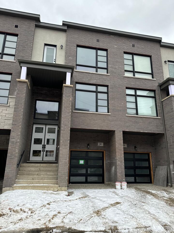 Property Photo:  82 Paradox Street  ON L4L 1A7 