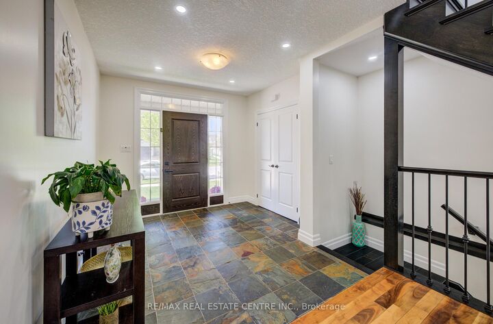 Property Photo:  10 Deer Creek Street  ON N2A 0E7 