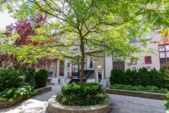 Property Photo:  21 Earl Street 314  ON M4Y 1M4 